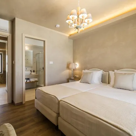 Lodge Zeus Luxury - Poseidon Spartià