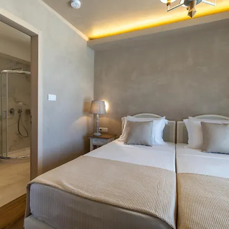 Zeus Luxury - Poseidon * Spartià